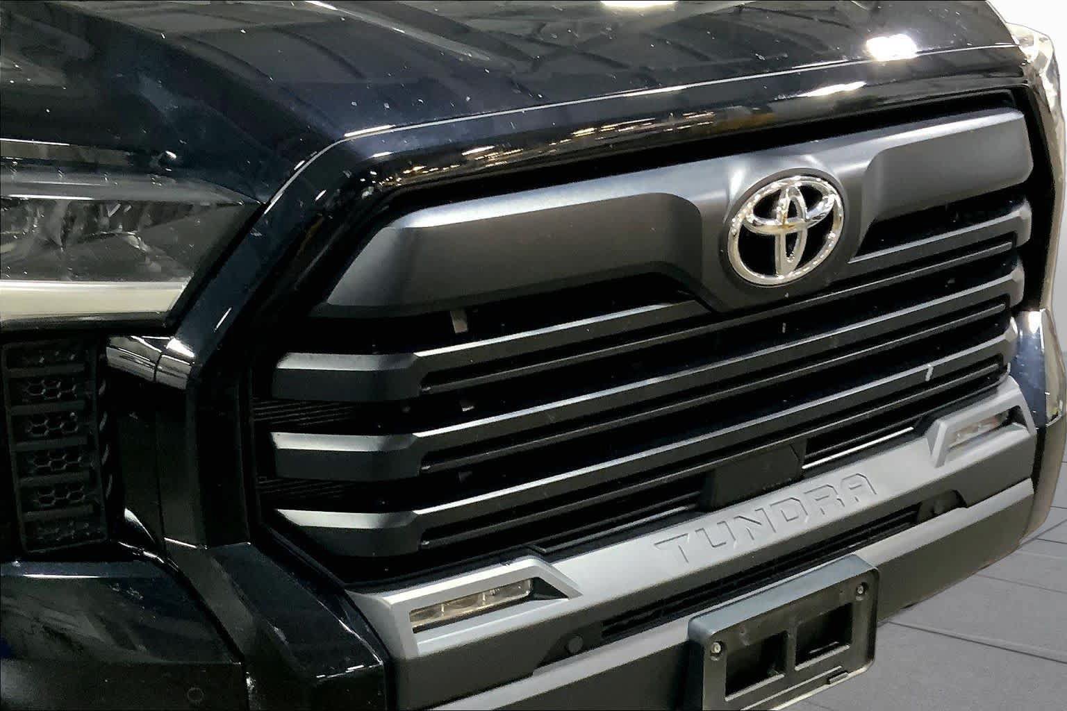 Used 2024 Toyota Tundra SR5 w/ SR5 Convenience Package AWD/4WD image 29