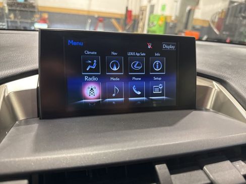 Used 2017 Lexus NX 200t 200t image 32