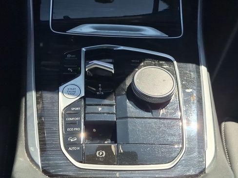 Used 2024 BMW X5 xDrive40i w/ M Sport Package AWD/4WD image 26