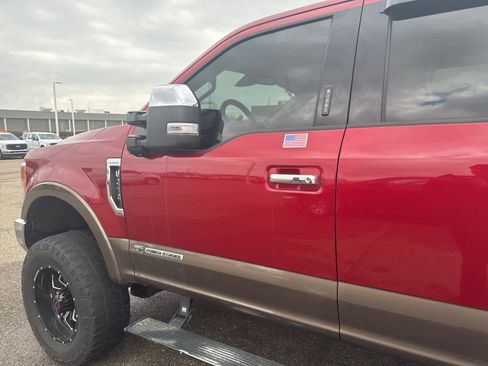 Used 2017 Ford F250 Lariat w/ Lariat Ultimate Package image 26