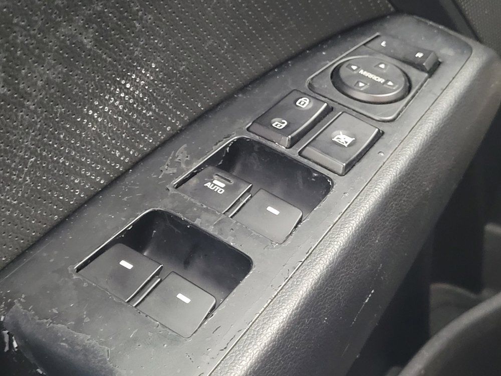 Used 2018 Hyundai Elantra Sport FWD image 27