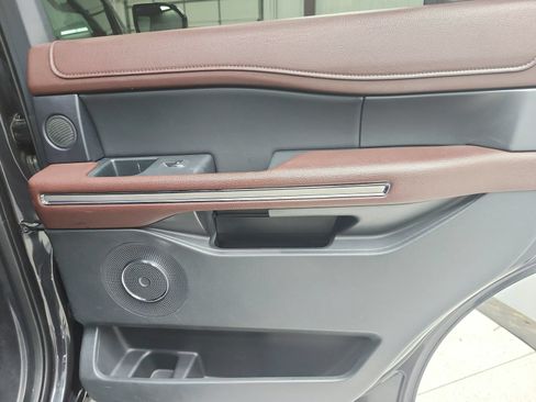 Used 2024 Ford Expedition Limited RWD image 52