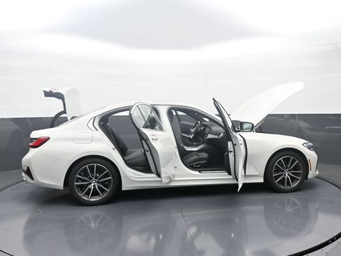 Used 2021 BMW 330i xDrive Sedan w/ Driving Assistance Package AWD/4WD image 44