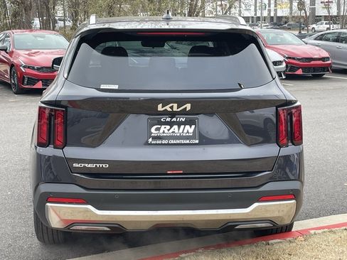 New 2026 Kia Sorento S image 9