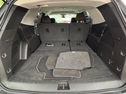 Used 2019 Chevrolet Traverse LS FWD image 18