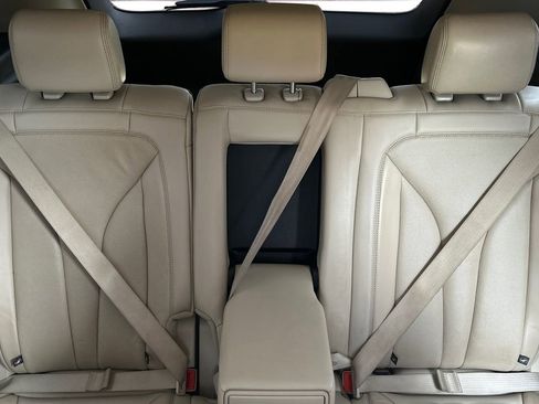 Used 2019 Lincoln Nautilus Reserve image 22