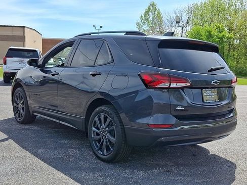 Used 2022 Chevrolet Equinox RS w/ LPO, Floor Liner Package AWD/4WD image 4