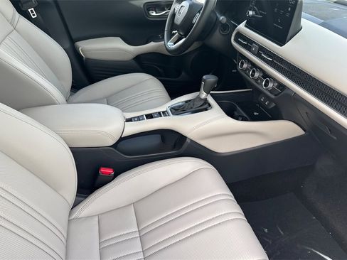 New 2026 Honda HR-V EX-L image 16