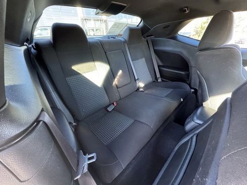 Used 2021 Dodge Challenger R/T image 9