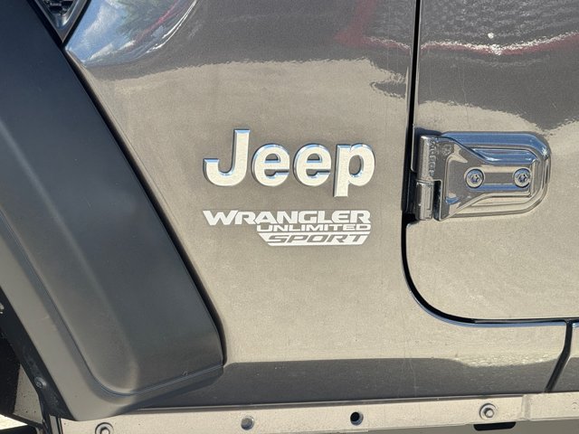Used 2019 Jeep Wrangler Unlimited Sport S AWD/4WD image 14
