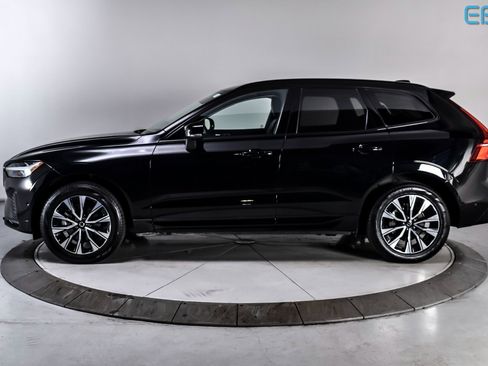 Used 2025 Volvo XC60 B5 Plus image 3