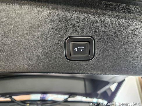 Used 2026 Cadillac Vistiq Sport w/ LPO, Floor Liner Package AWD/4WD image 24