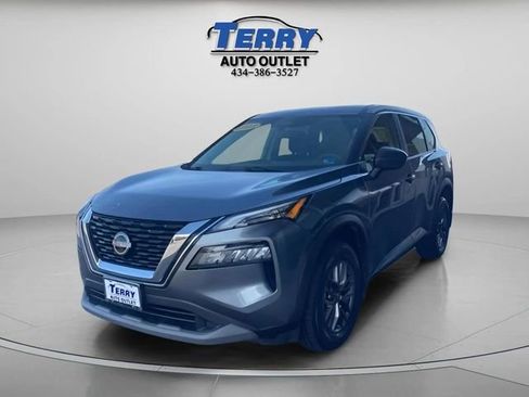 Used 2023 Nissan Rogue S image 4