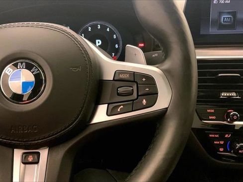 Used 2019 BMW 540i xDrive w/ M Sport Package image 19