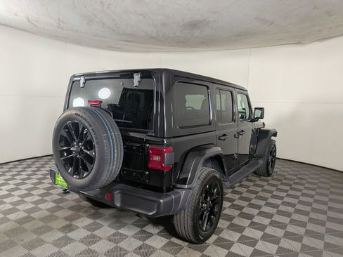 Certified 2025 Jeep Wrangler Unlimited Sahara image 8