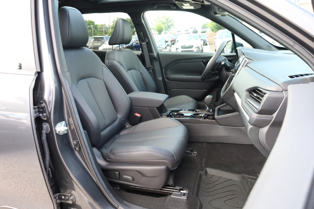 Used 2026 Subaru Forester Limited AWD/4WD image 26