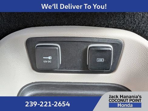 Used 2019 Chrysler Pacifica Touring-L Plus w/ Tire & Wheel Group FWD image 33