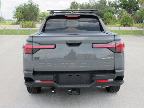 Used 2023 Hyundai Santa Cruz SEL Premium w/ Tow & Go Package AWD/4WD image 5