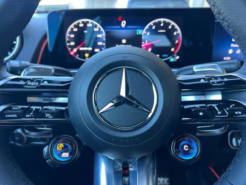 Certified 2026 Mercedes-Benz GLB 35 AMG 4MATIC image 21