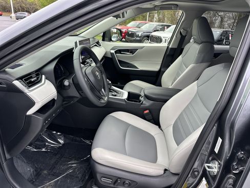 Certified 2023 Toyota RAV4 XLE Premium AWD/4WD image 16
