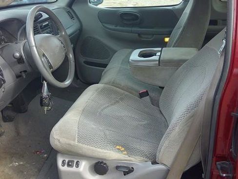 Used 2001 Ford F150 Lariat image 4