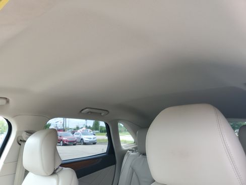 Used 2017 Lincoln MKC Select w/ Select Plus Package AWD/4WD image 11