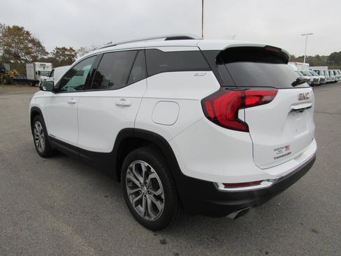 Certified 2020 GMC Terrain SLT w/ Preferred Package image 7