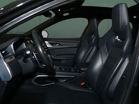 Used 2021 Jaguar F-PACE SVR image 2