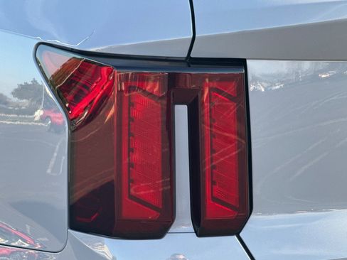 Certified 2025 Kia Sorento S image 49