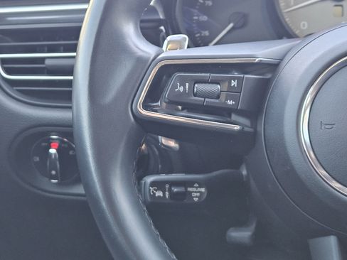 Certified 2023 Porsche Macan S image 26