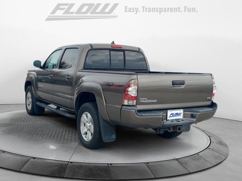 Used 2015 Toyota Tacoma 4x4 Double Cab w/ TRD Sport Package image 6