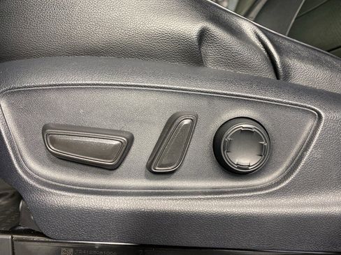 Used 2024 Toyota Tacoma TRD Off-Road w/ TRD Off Road Upgrade Package image 13