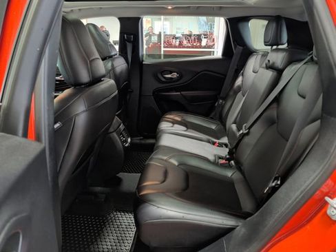 Used 2021 Jeep Cherokee Trailhawk w/ Sun, Sound & Nav Group image 32