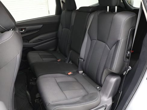 Used 2023 Subaru Ascent Premium w/ Convenience Package AWD/4WD image 11