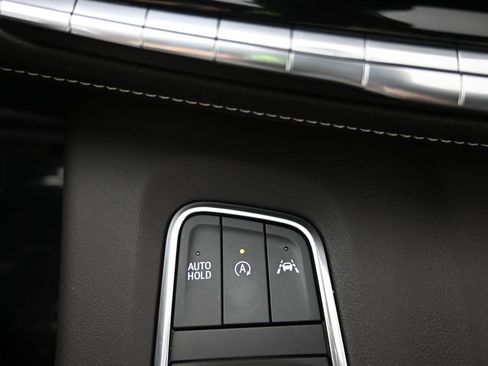 Used 2024 Cadillac Escalade ESV Luxury w/ LPO, Floor Liner Package AWD/4WD image 34