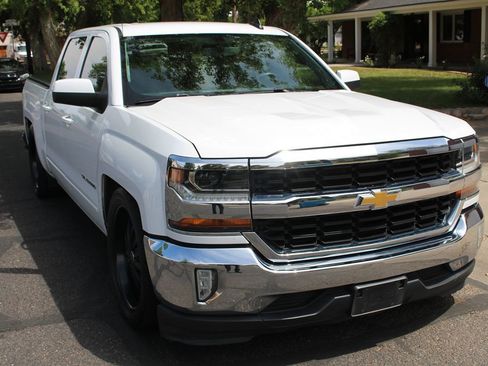 Used 2017 Chevrolet Silverado 1500 LT w/ All Star Edition RWD image 34
