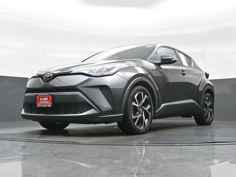 Used 2021 Toyota C-HR XLE FWD image 25
