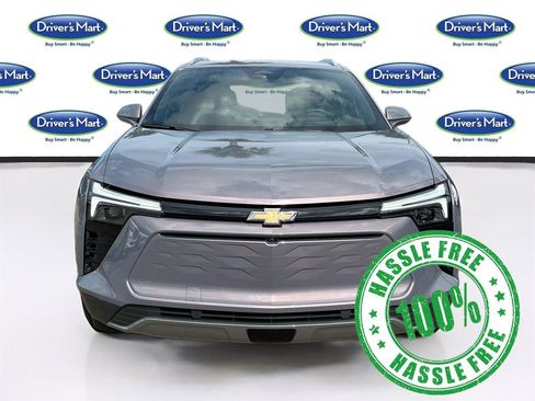 Used 2024 Chevrolet Blazer EV LT AWD/4WD image 2