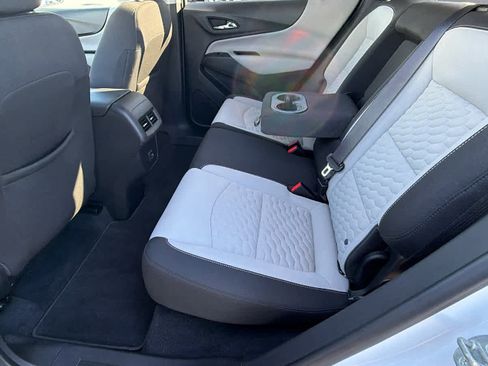 Used 2020 Chevrolet Equinox LT image 24