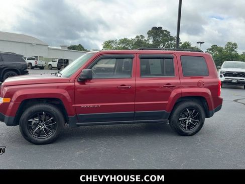 Used 2015 Jeep Patriot Sport w/ Power Value Group FWD image 5