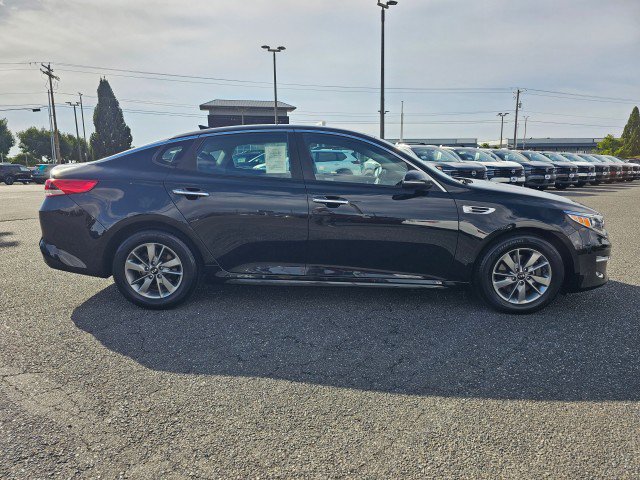 Used 2018 Kia Optima LX FWD image 2