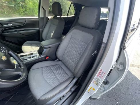 Used 2020 Chevrolet Equinox LT w/ Driver Convenience Package FWD image 19