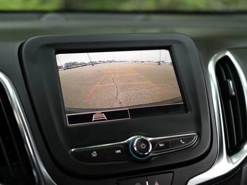 Used 2024 Chevrolet Equinox LT FWD image 14