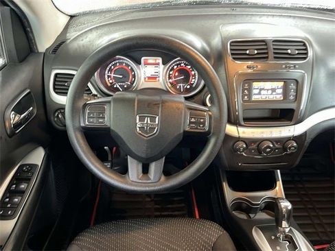 Used 2017 Dodge Journey SE image 10