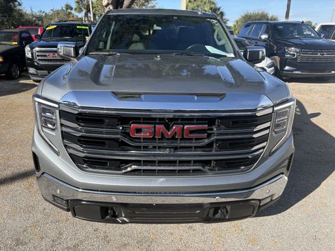 Used 2023 GMC Sierra 1500 SLT w/ SLT Premium Plus Package image 2