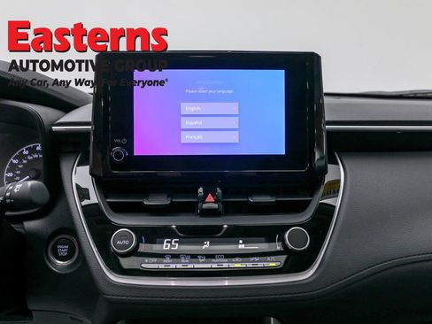 Used 2023 Toyota Corolla Cross LE image 12