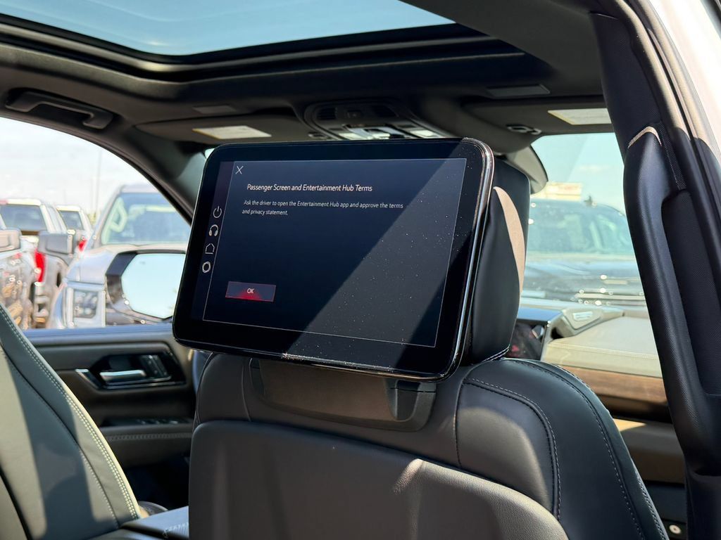 New 2026 GMC Yukon XL Denali Ultimate AWD/4WD image 19