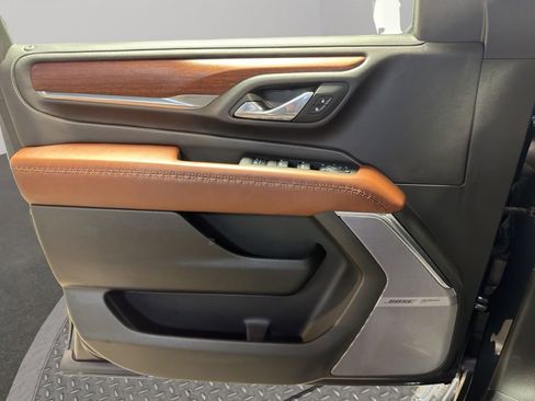 Used 2023 GMC Yukon XL Denali Ultimate image 16