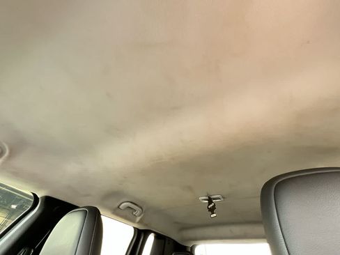 Used 2017 Jeep Renegade Limited FWD image 22