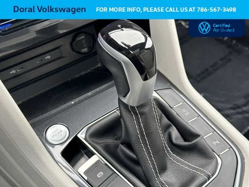 Used 2023 Volkswagen Tiguan SE R-Line image 21